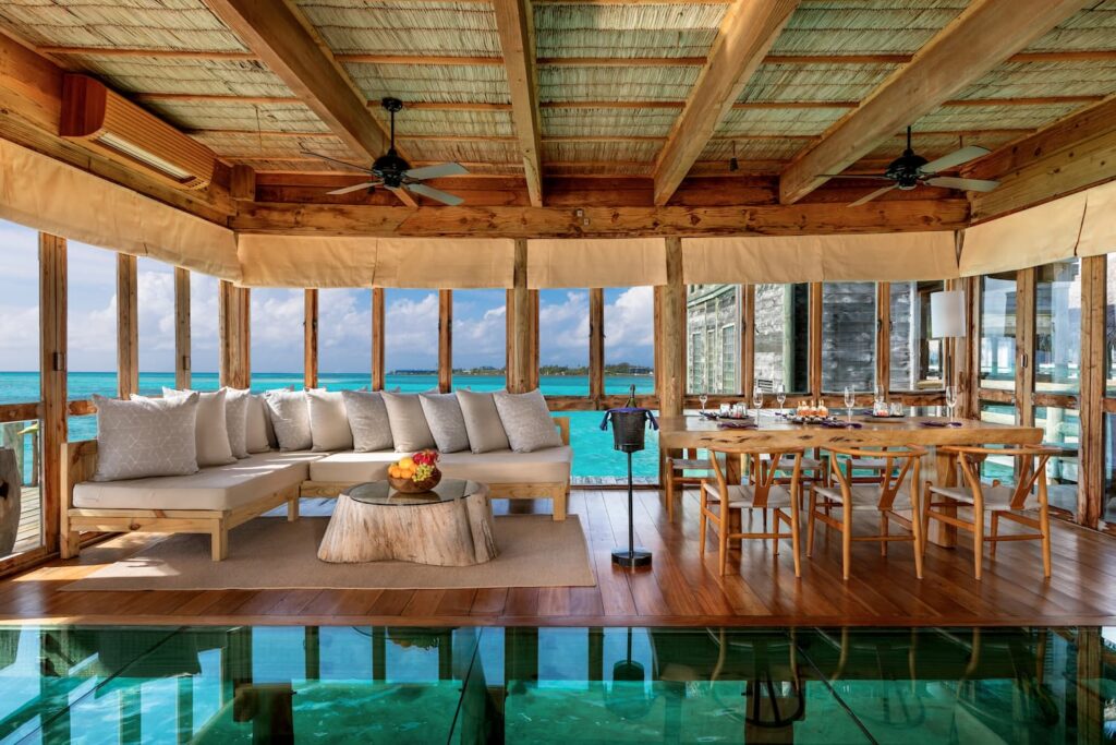 Private Reserve Entrance Lobby