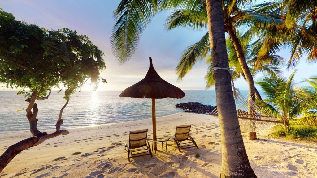 Paradis Beachcomber Beach