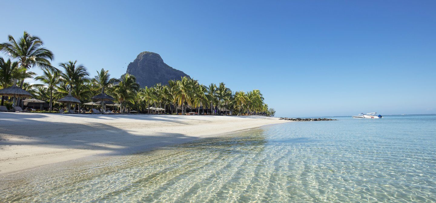 Paradis Beachcomber Beach & Mountain View