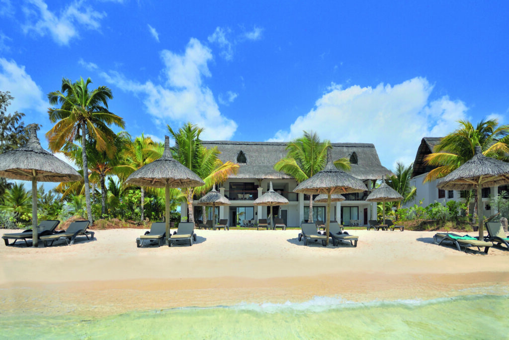 Paradis Beachcomber Beachfront Room