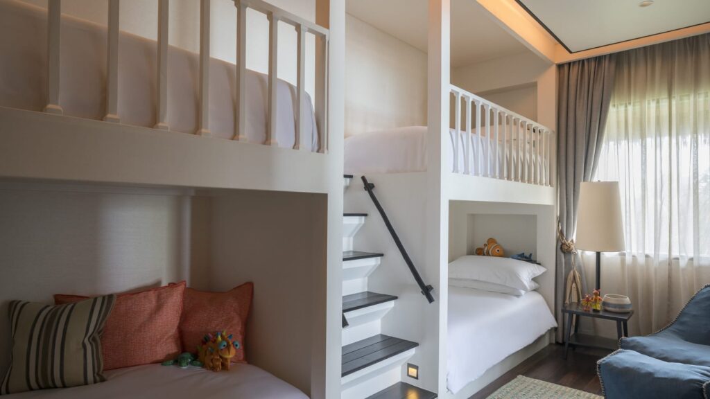 Generationsrejse til Maldiverne - Four Seasons Private Island Voavah