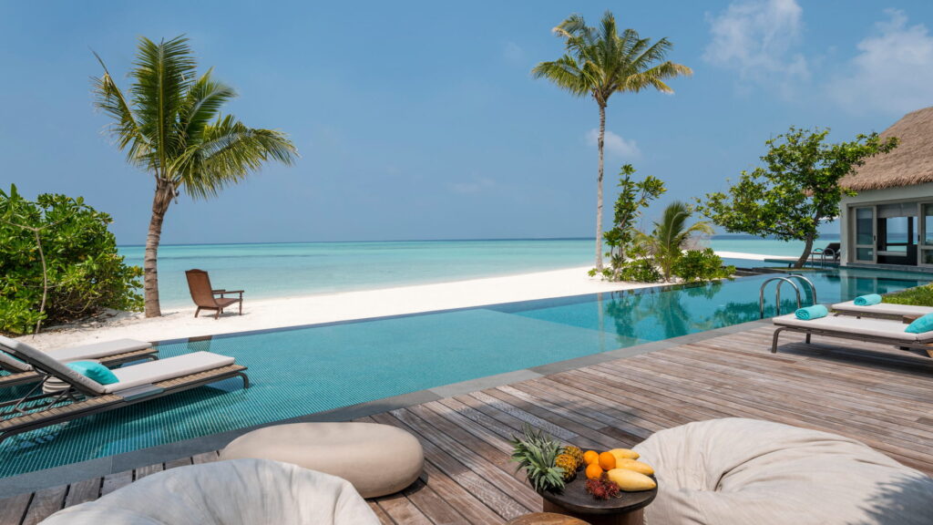 Generationsrejse til Maldiverne - Four Seasons Private Island Voavah