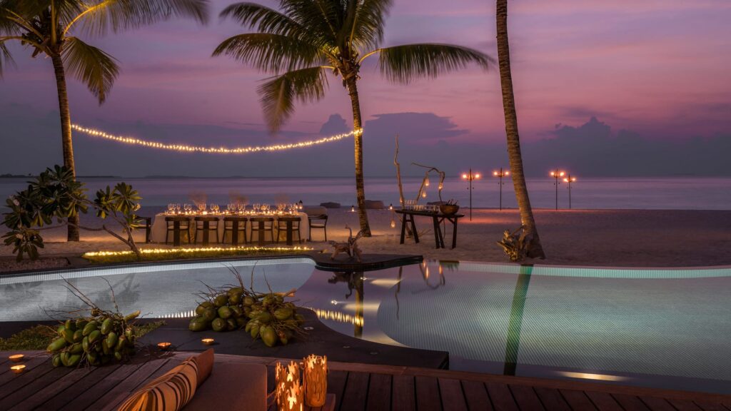 Generationsrejse til Maldiverne - Four Seasons Private Island Voavah