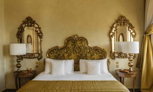 28 – Room in the Villa with lake view © Ruben Ortiz (1) 28 - Room in the Villa with lake view © Ruben Ortiz (1)