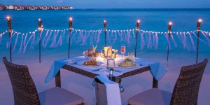 Gallery-Dinner-by-the-beach