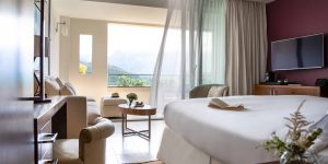 Jumeirah-Port-Soller-Grand-Deluxe-Mountain-View-Room-Bed-Bedroom-Lounge-Sitting-Area