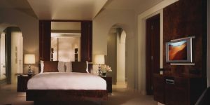 Royal-Suite-Bedroom