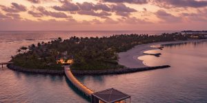 The Ritz-Carlton Maldives, Fari Islands - Arrival Pontoon