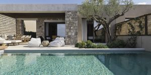 WOW Beachfront Infinity 3-bedroom Villa_Sea View_exterior-pool