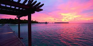 moofushi-maldives-main-jetty-sunset-2_hd